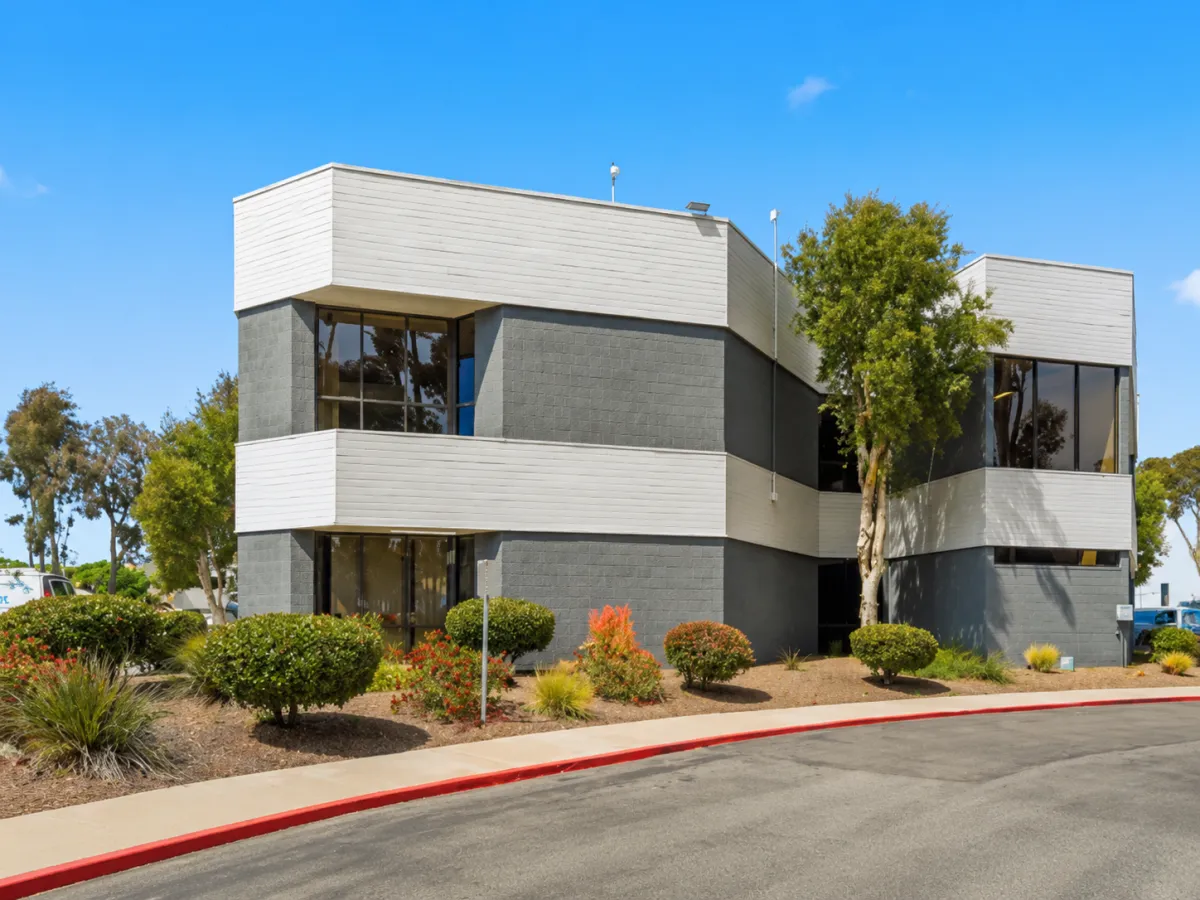 Suite 101 – 103 primary view